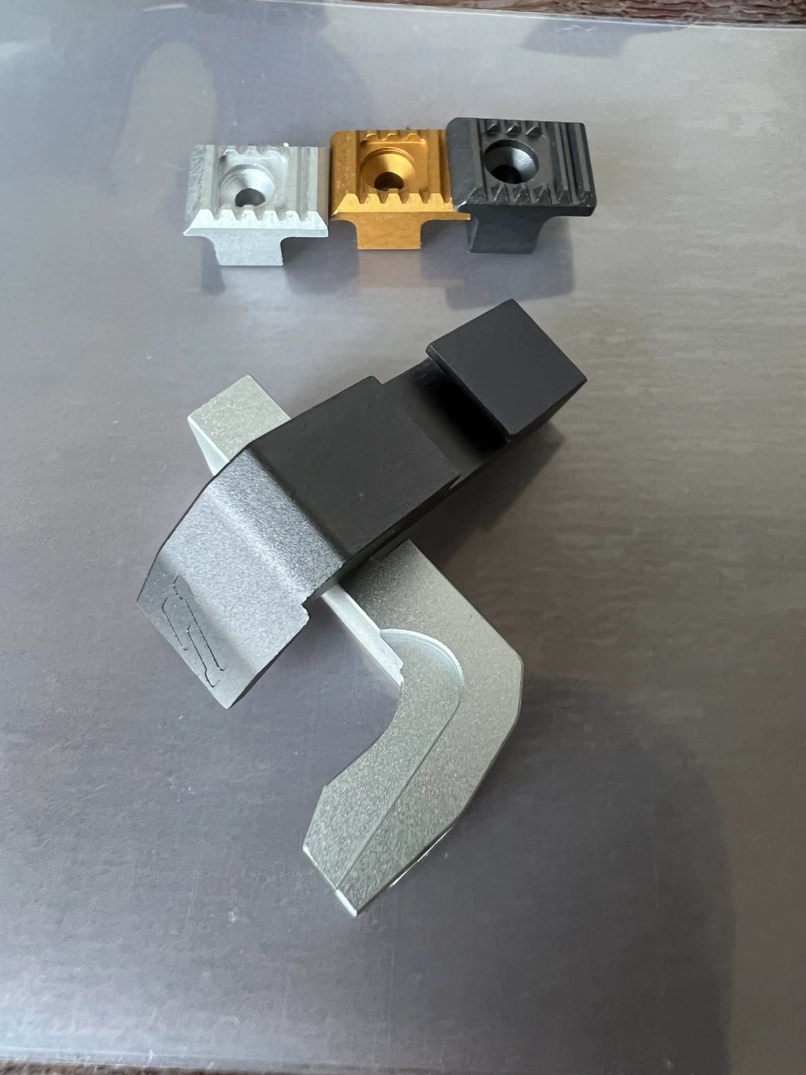 SI Steel Latch (Clearance)