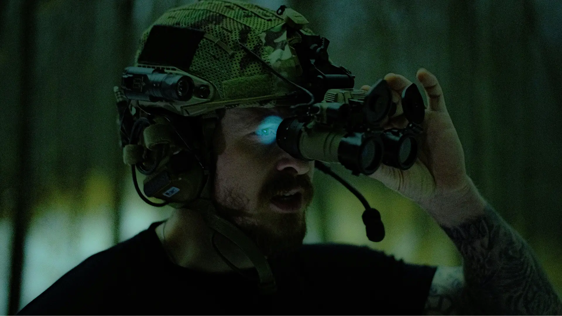 Helmet-Mounted Binocular Night Vision Goggles for Nighttime Operations 2